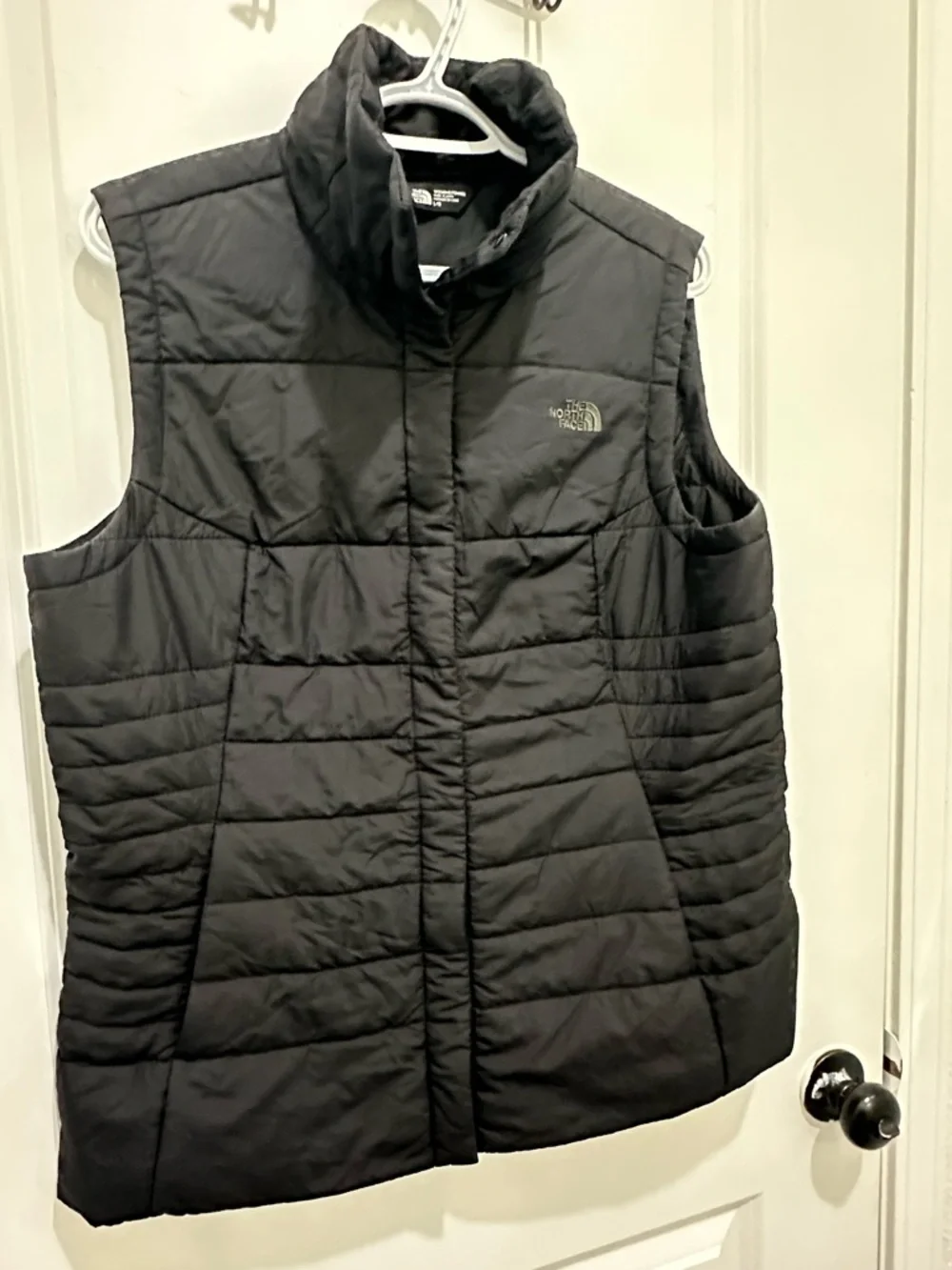 The North Face Women’s Black Quilted Puffer Vest SZ L